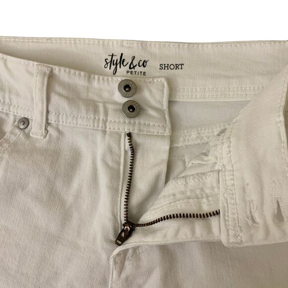 Style & Co White Jean Shorts Mid Rise Size 6P - Picture 3 of 6